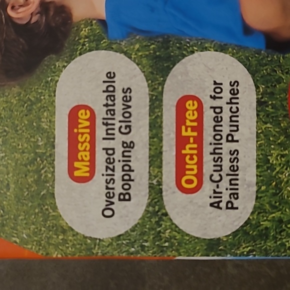 BANZAI MEGA INFLATABLE BOXING GLOVES - Picture 3 of 11